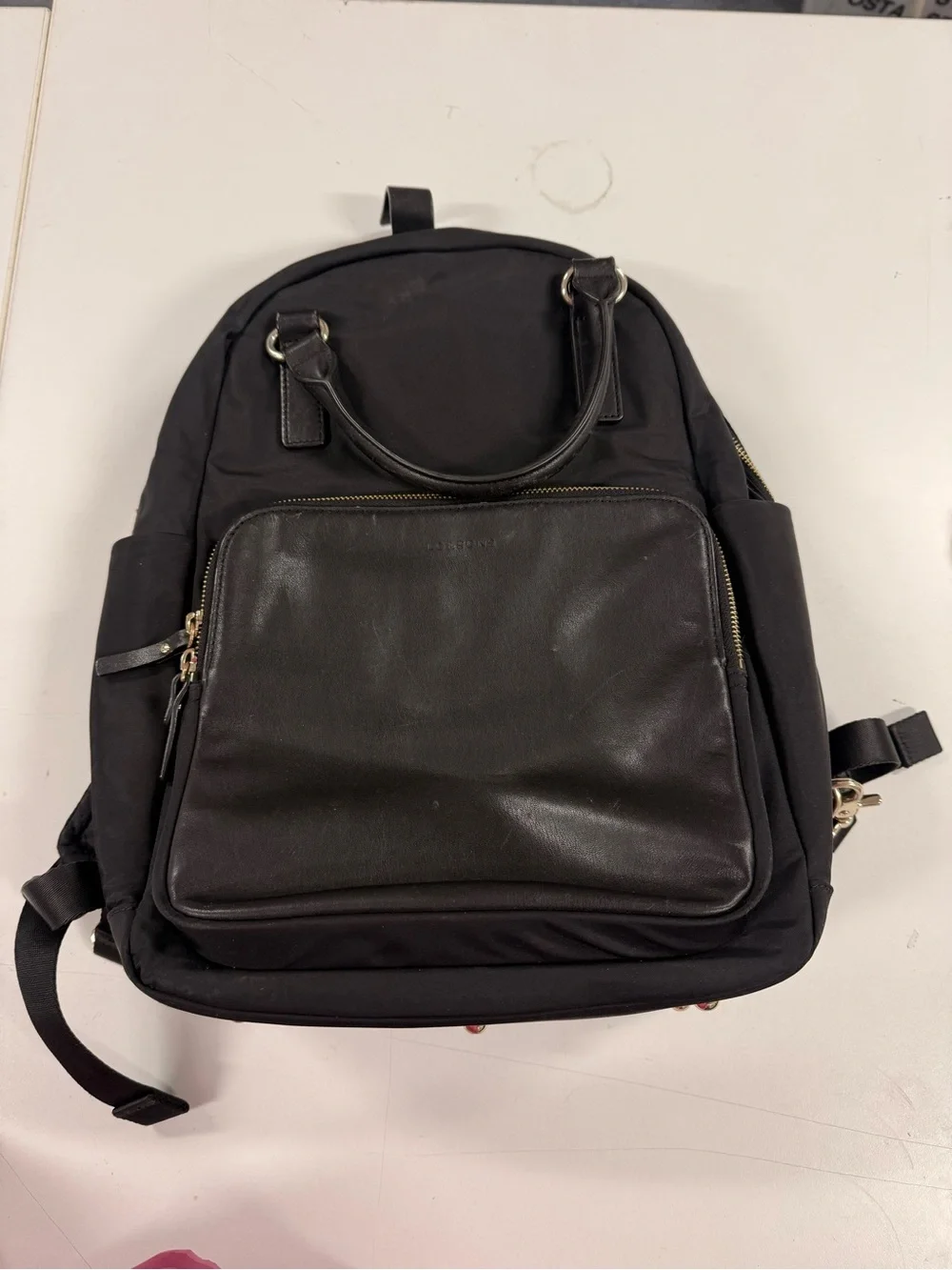 Lo & Sons sleek black
